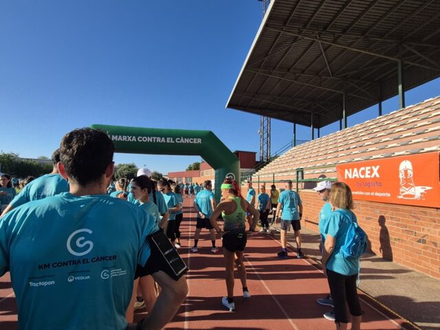 NACEX amplía su colaboración con la Associació Contra el Càncer a Barcelona sumándose al circuito solidario “Km contra el cáncer”