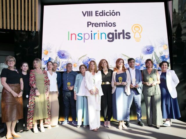 NACEX e Inspiring Girls siguen colaborando para derribar la brecha digital