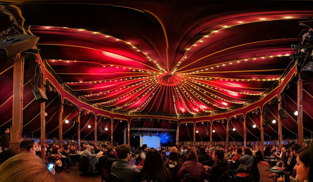 ¡Te invitamos al teatro!