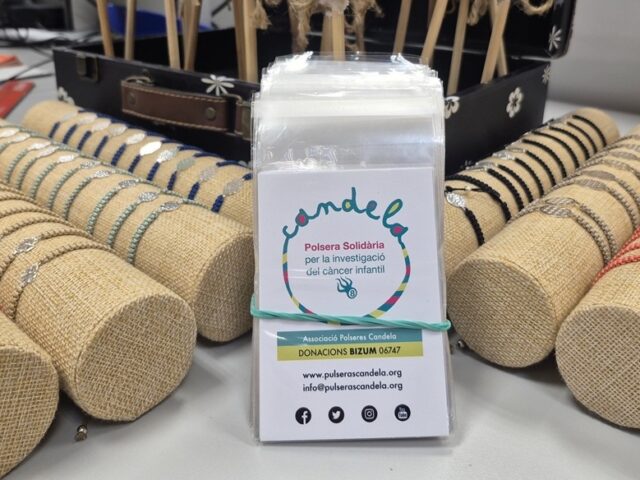 Nueva venta de pulseras solidarias por el Día de la Madre