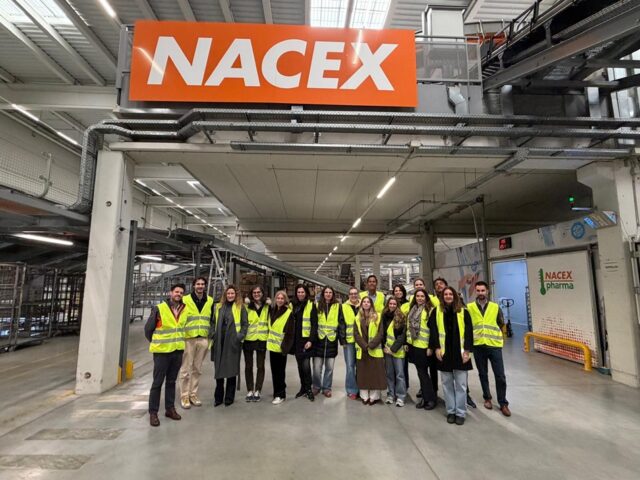 Los alumnos del Executive Master en Sostenibilidad ESG de EAE Business School visitan la plataforma operativa de Coslada